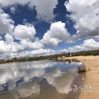 稻城嘎瓦大酒店酒店提供图片