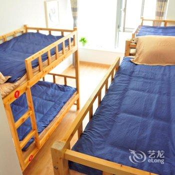 重庆六间房子全江景青年旅舍解放碑店酒店提供图片