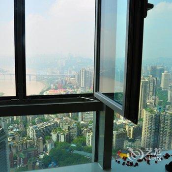 重庆六间房子全江景青年旅舍解放碑店酒店提供图片