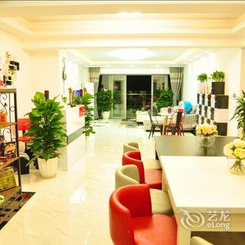 重庆六间房子全江景青年旅舍解放碑店酒店提供图片