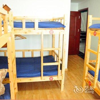 重庆六间房子全江景青年旅舍解放碑店酒店提供图片