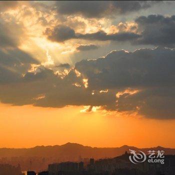 重庆六间房子全江景青年旅舍解放碑店酒店提供图片