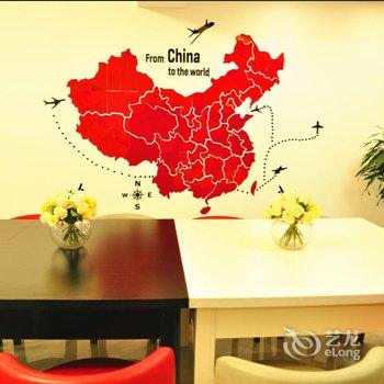 重庆六间房子全江景青年旅舍解放碑店酒店提供图片