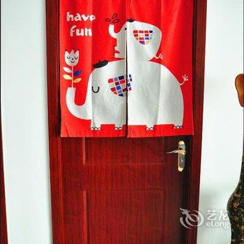 重庆六间房子全江景青年旅舍解放碑店酒店提供图片