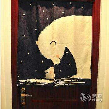 重庆六间房子全江景青年旅舍解放碑店酒店提供图片