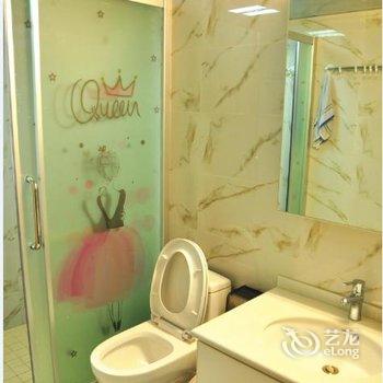 重庆六间房子全江景青年旅舍解放碑店酒店提供图片