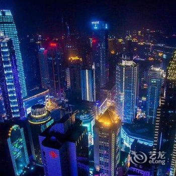 重庆六间房子全江景青年旅舍解放碑店酒店提供图片