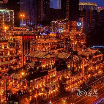 重庆六间房子全江景青年旅舍解放碑店酒店提供图片