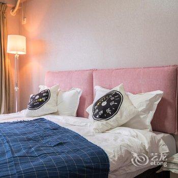 重庆卷耳江景酒店公寓日月光店酒店提供图片