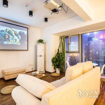 重庆卷耳江景酒店公寓日月光店酒店提供图片