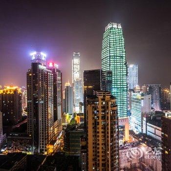 重庆卷耳江景酒店公寓日月光店酒店提供图片