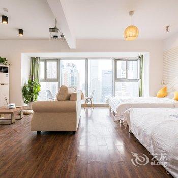 重庆卷耳江景酒店公寓日月光店酒店提供图片