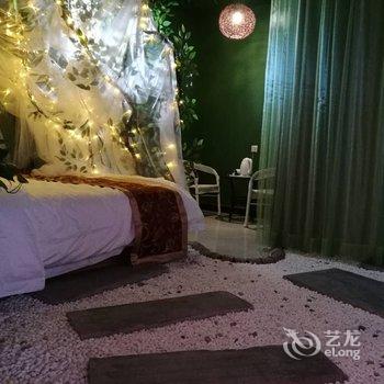 开封红苹果主题酒店酒店提供图片