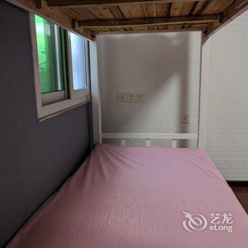 深圳一个大房子住宿酒店提供图片