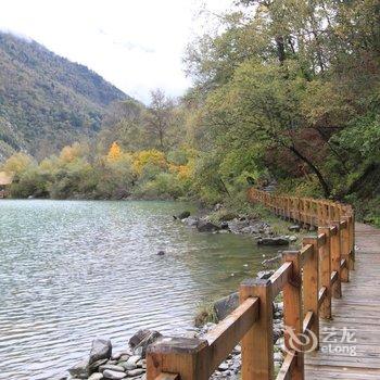 茂县白腊俊峰酒店酒店提供图片