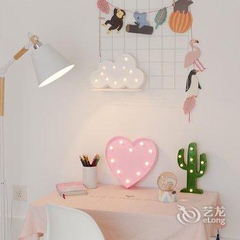 重庆九肆城市民宿解放碑店酒店提供图片