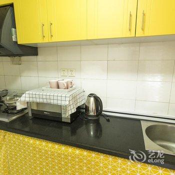 重庆九肆城市民宿解放碑店酒店提供图片