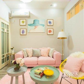 重庆九肆城市民宿解放碑店酒店提供图片