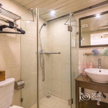 重庆九肆城市民宿解放碑店酒店提供图片