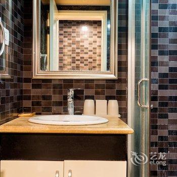 重庆九肆城市民宿解放碑店酒店提供图片