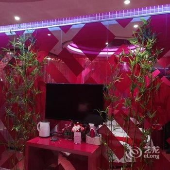 大同万爱情侣主题酒店酒店提供图片