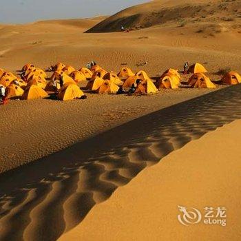 敦煌鸣沙大漠露营基地酒店提供图片