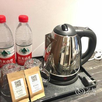 贵阳xbed互联网酒店贵安数字经济产业园店酒店提供图片