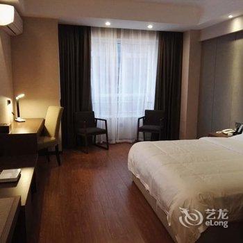 武汉途家斯维登服务公寓(王家湾龙阳村地铁站人信汇店)酒店提供图片