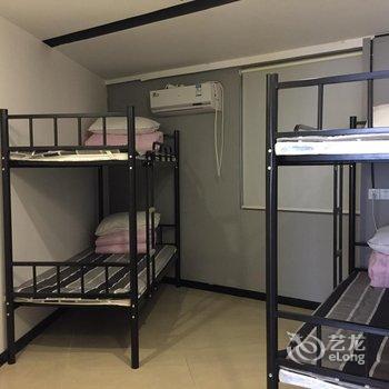 重庆关一零的青旅酒店提供图片