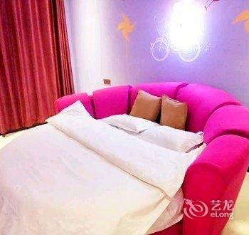新郑港华橘子宾馆西亚斯店酒店提供图片