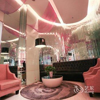 镇平七彩虹摄影主题连锁酒店酒店提供图片