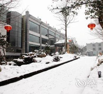 峨眉山七里坪华生温泉酒店酒店提供图片