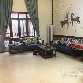龙门新海宜·保利锦里温泉度假别墅酒店提供图片