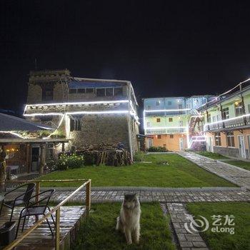 甘孜稻城很久以前客栈酒店提供图片