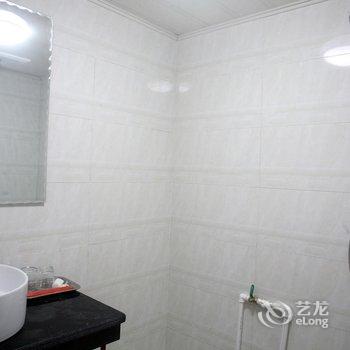 凤凰一家人客栈酒店提供图片