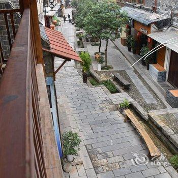 张家界溪布街陆号客栈酒店提供图片