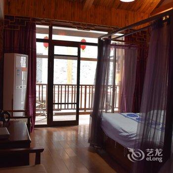 张家界溪布街陆号客栈酒店提供图片