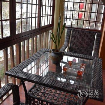 张家界溪布街陆号客栈酒店提供图片