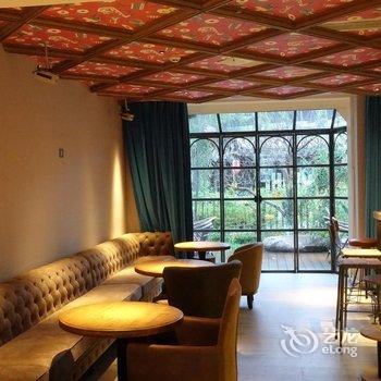 丽江束河新艺堡音乐酒店酒店提供图片