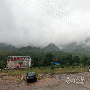 辉县万仙山碧水山庄酒店提供图片