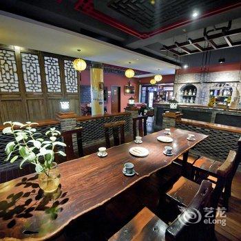 Q+桂林九龙客栈(两江四湖店)酒店提供图片