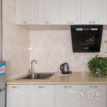 凤城海之恋主题公寓酒店提供图片
