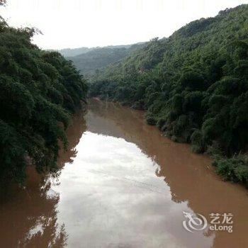 赤水四洞沟苗寨山庄酒店提供图片