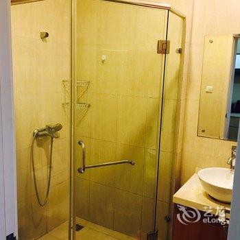 上海藍色海岸复式(墨玉路店)酒店提供图片