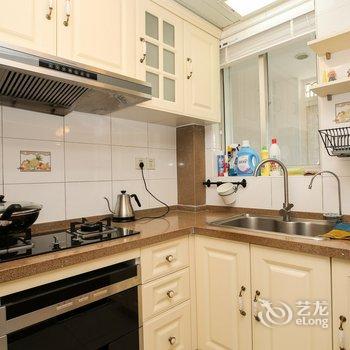 上海蔚蓝天空普通公寓(民族园路店)酒店提供图片