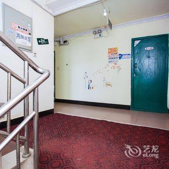 绵阳市青义镇鸿颜旅馆西南科技大学店酒店提供图片