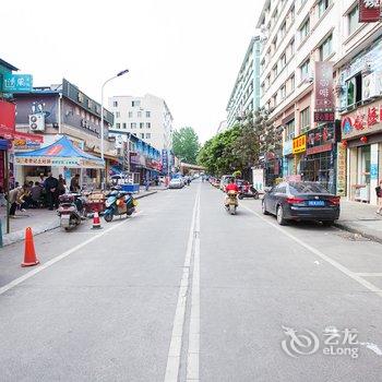 绵阳市青义镇鸿颜旅馆西南科技大学店酒店提供图片