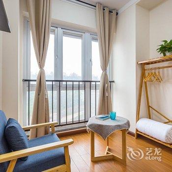 重庆斑马影院式精品公寓酒店提供图片