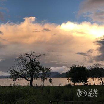 泸沽湖彭彭鲁和鲁西西客栈酒店提供图片