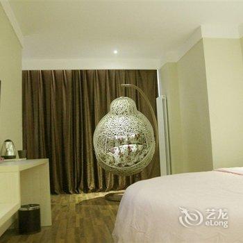 辉县市华隆丽都风尚酒店酒店提供图片